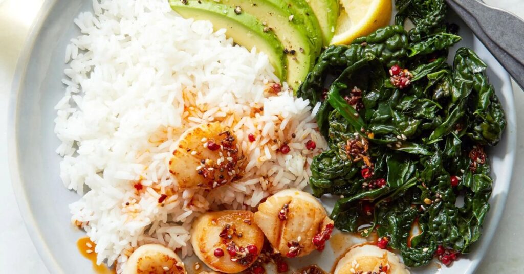 Spicy Seared Scallop Sushi Bowl Recipe