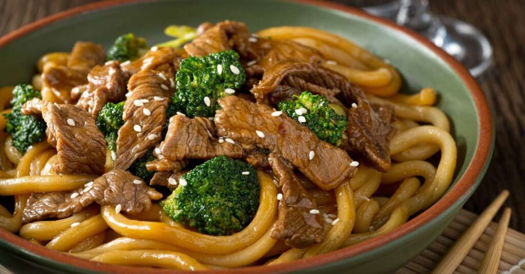 chicken yaki udon dish